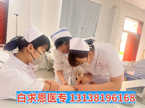 提前報(bào)名石家莊白求恩醫(yī)學(xué)中專(zhuān)學(xué)校還能參加中考嗎