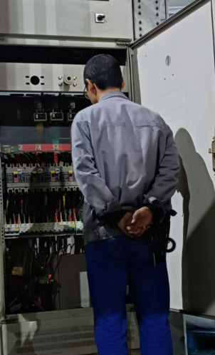 物業(yè)電工需要什么證.jpg 物業(yè)電工需要什么證.jpg