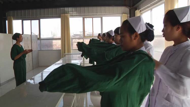 醫(yī)療護(hù)理員是護(hù)工嗎