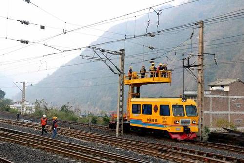 石家莊東華鐵路學(xué)校電氣化鐵道供電專業(yè) 就業(yè)前景+報考指南